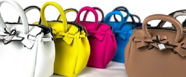 旅先やビーチに大活躍